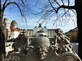 Self-guided discovery walk in Budapest’s Gellért Hill
